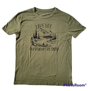 NWOT Unbranded Men's L Short Sleeve T-shirt